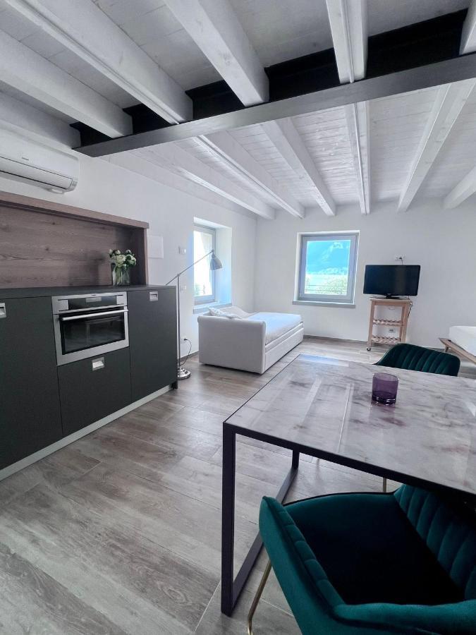 Absentia 1763 Garda Boutique Home - Lake Front Brenzone sul Garda Ngoại thất bức ảnh