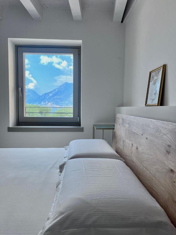 Absentia 1763 Garda Boutique Home - Lake Front Brenzone sul Garda Ngoại thất bức ảnh