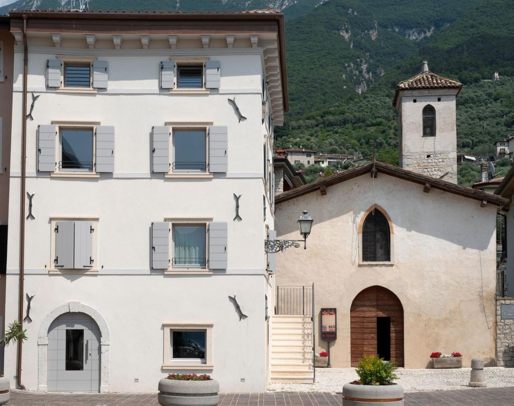 Absentia 1763 Garda Boutique Home - Lake Front Brenzone sul Garda Ngoại thất bức ảnh
