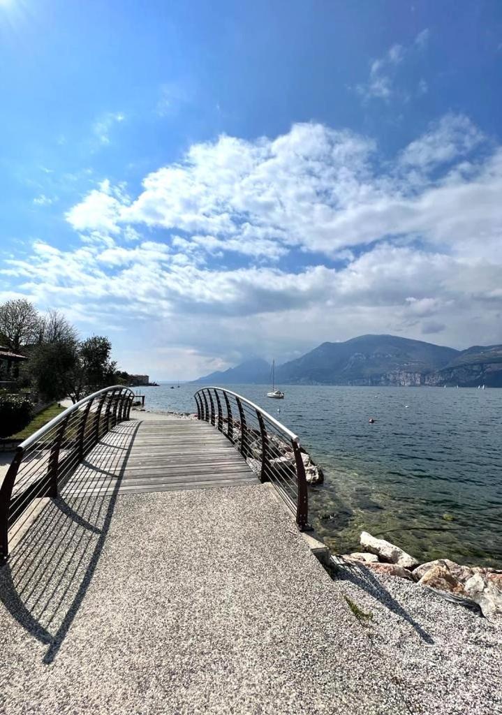 Absentia 1763 Garda Boutique Home - Lake Front Brenzone sul Garda Ngoại thất bức ảnh